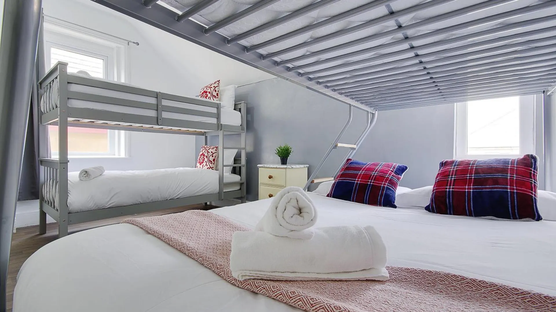 Azure Beach Hotel Bornemouth 2*,  Royaume-Uni