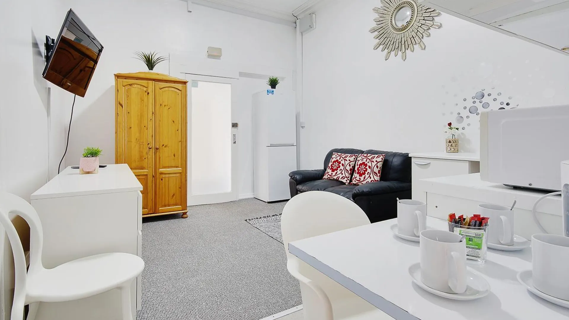 Azure Beach Hotel Bornemouth